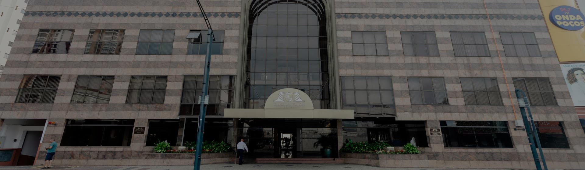 Carlton Plaza Hotel Poços de Caldas, local do Dono no Comando